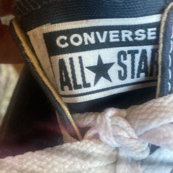 Converse low blue chuck taylors- women’s size 8 European size 39 - Picture 2 of 5